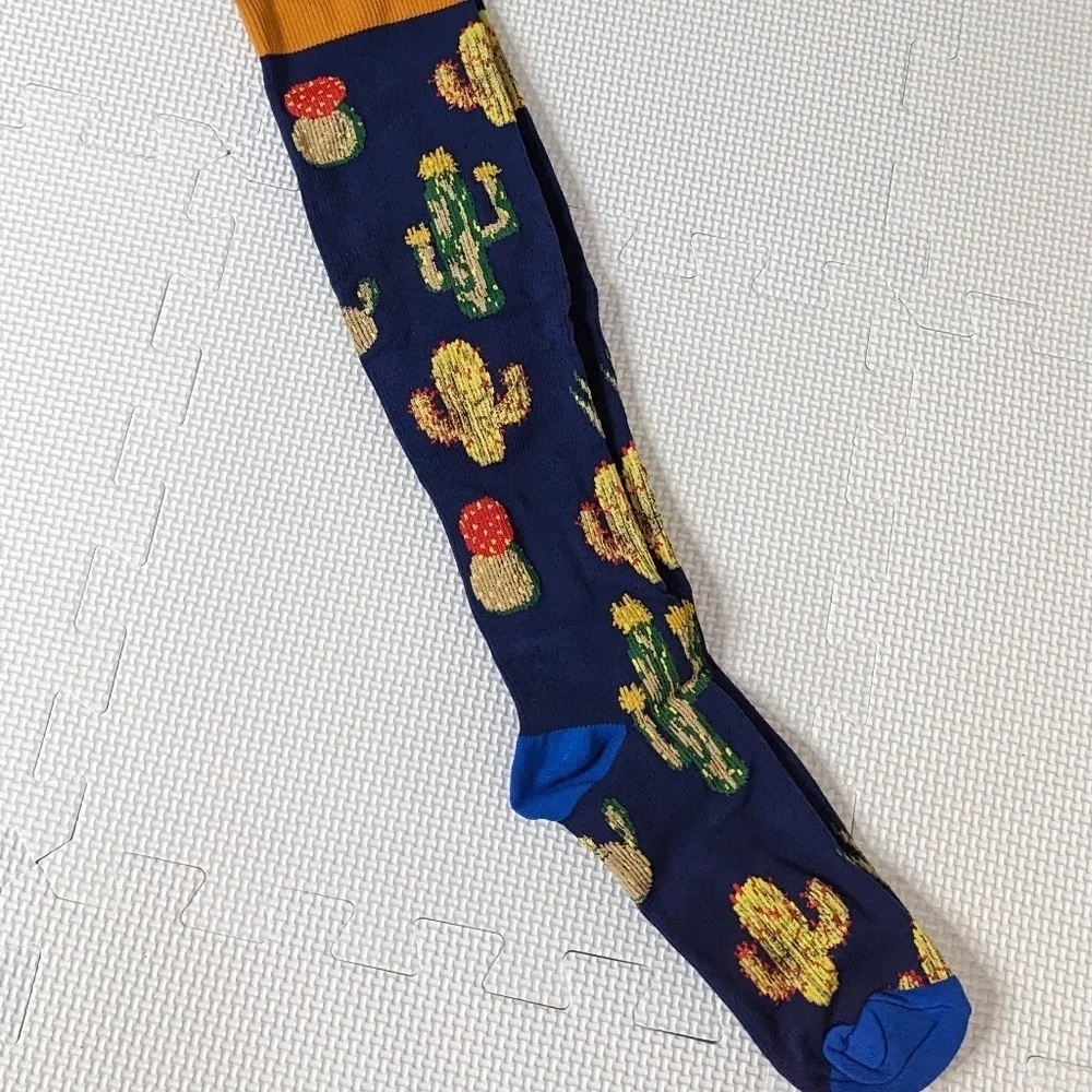 Compression socks blue with cactus designs print large/extra large